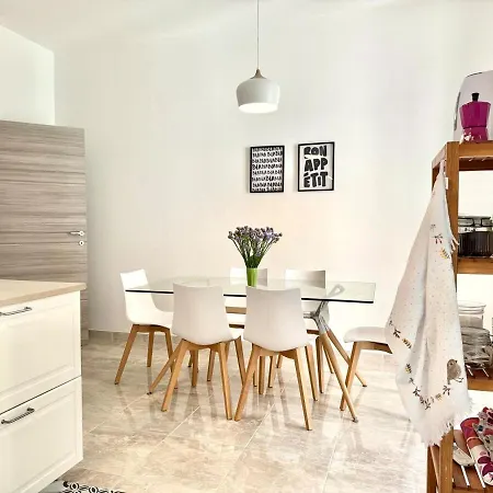 Casa Miro Arona